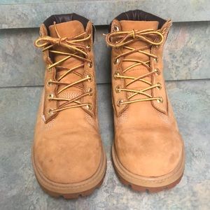 Size 4 M junior Timberland boots